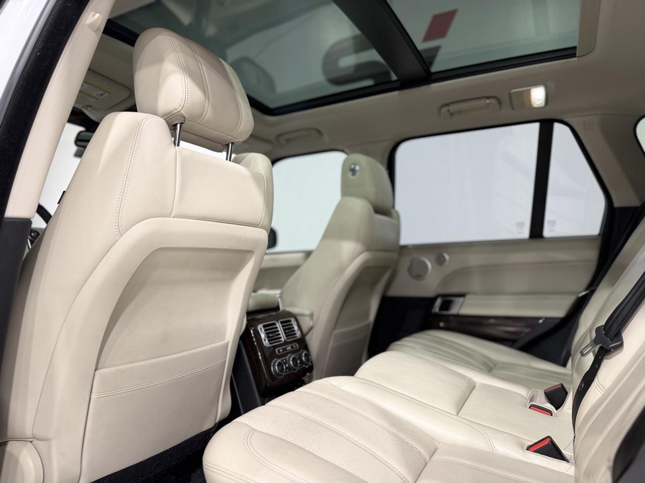 2016 Land Rover Range Rover  Photo