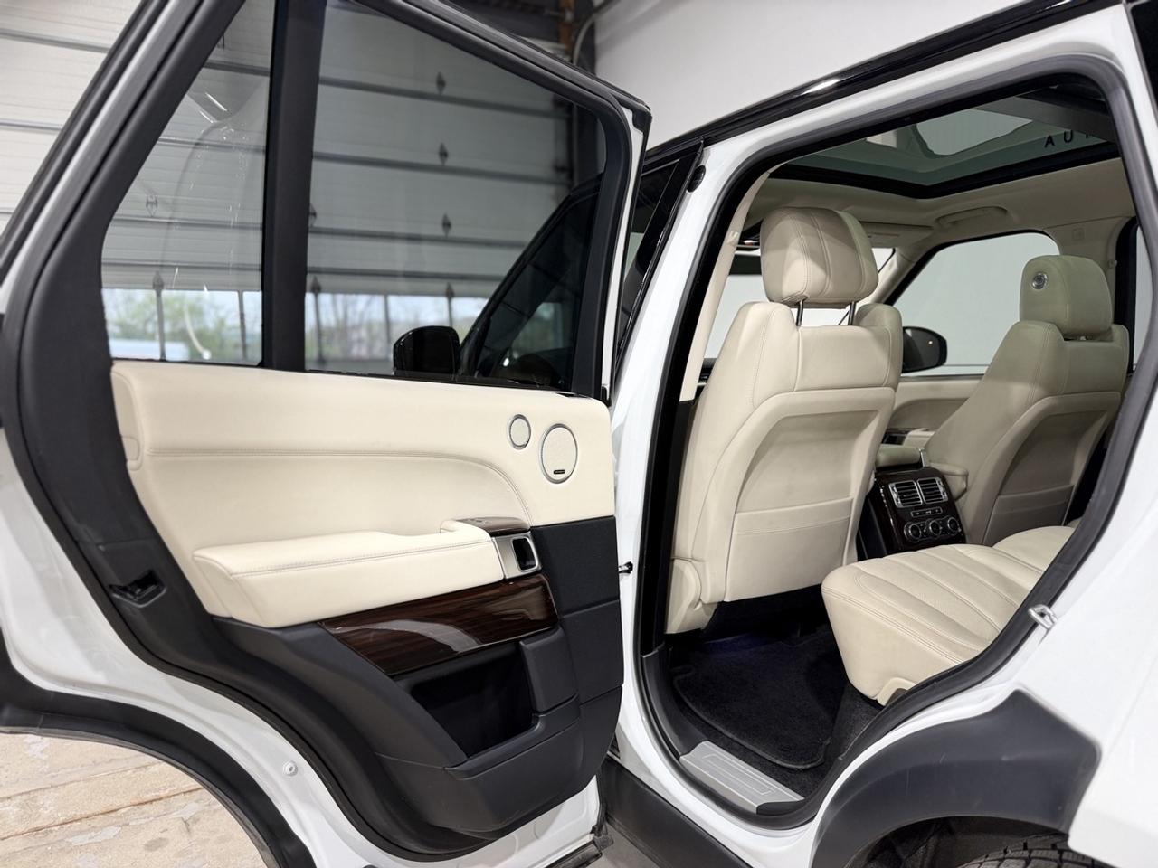 2016 Land Rover Range Rover  Photo