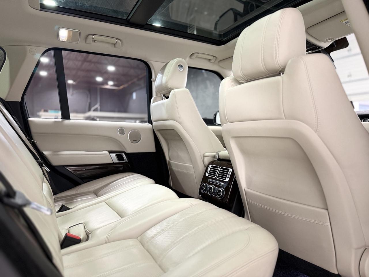 2016 Land Rover Range Rover  Photo