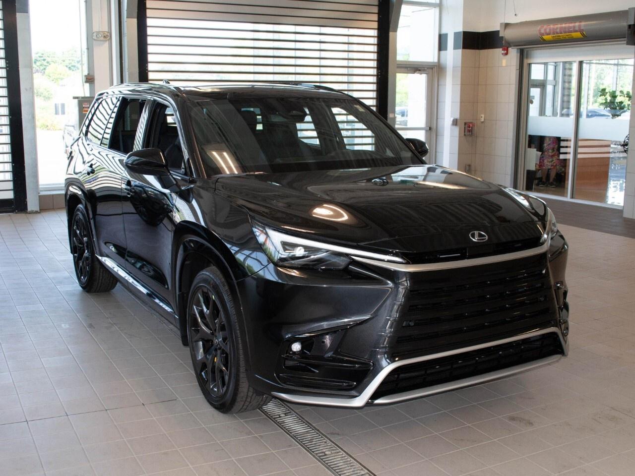 2025 Lexus TX 500h F Sport Photo
