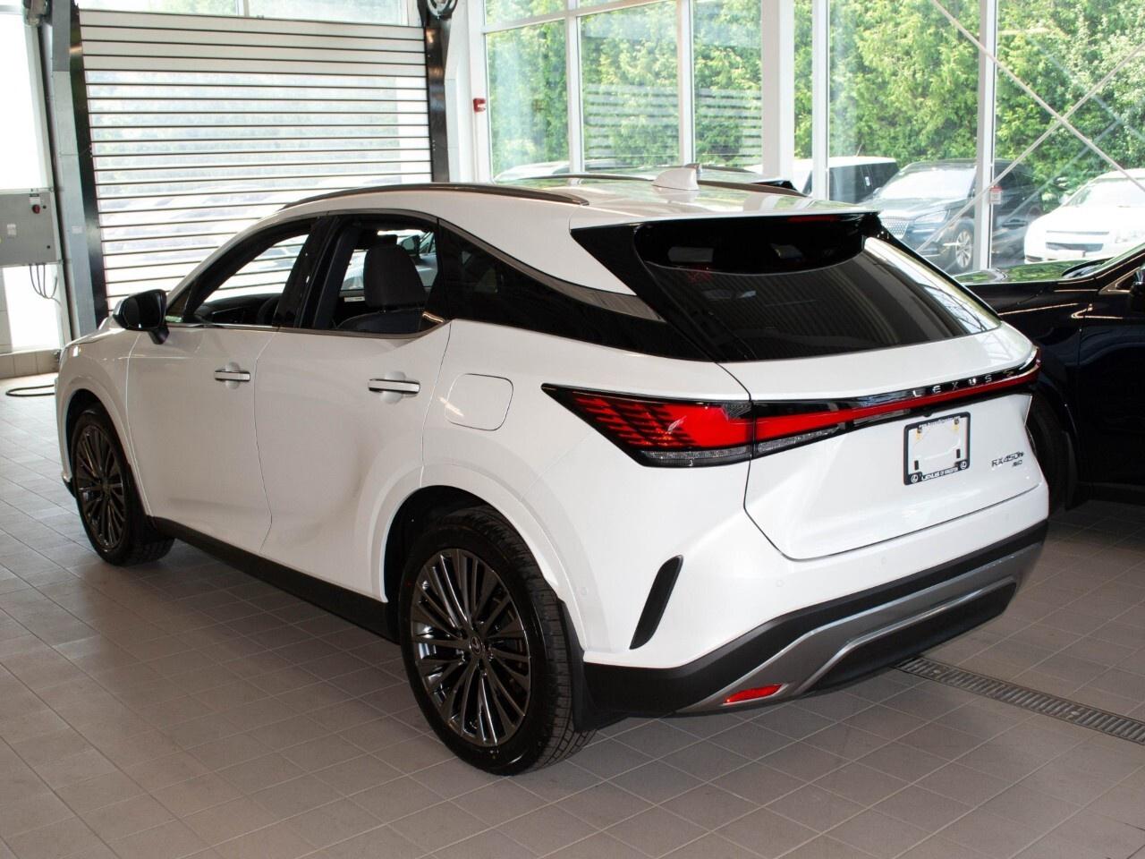 2025 Lexus RX 450h+ EXECUTIVE Photo3