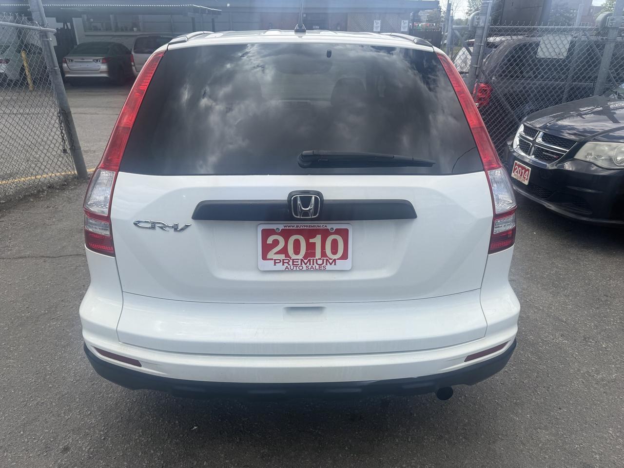 2010 Honda CR-V *** 3 YEAR WARRANTY INCLUDED *** Photo4