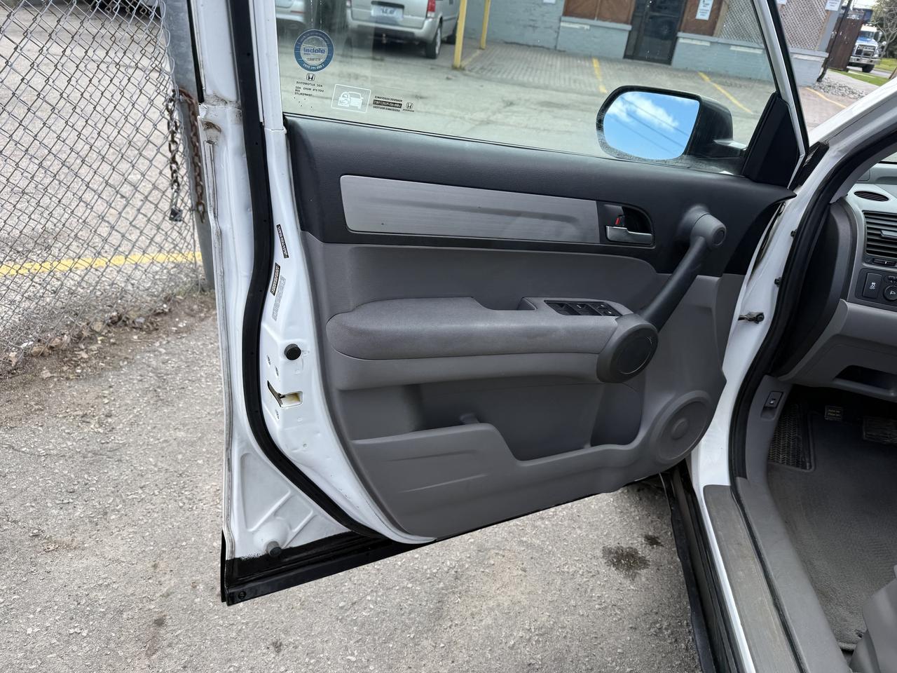 2010 Honda CR-V *** 3 YEAR WARRANTY INCLUDED *** Photo
