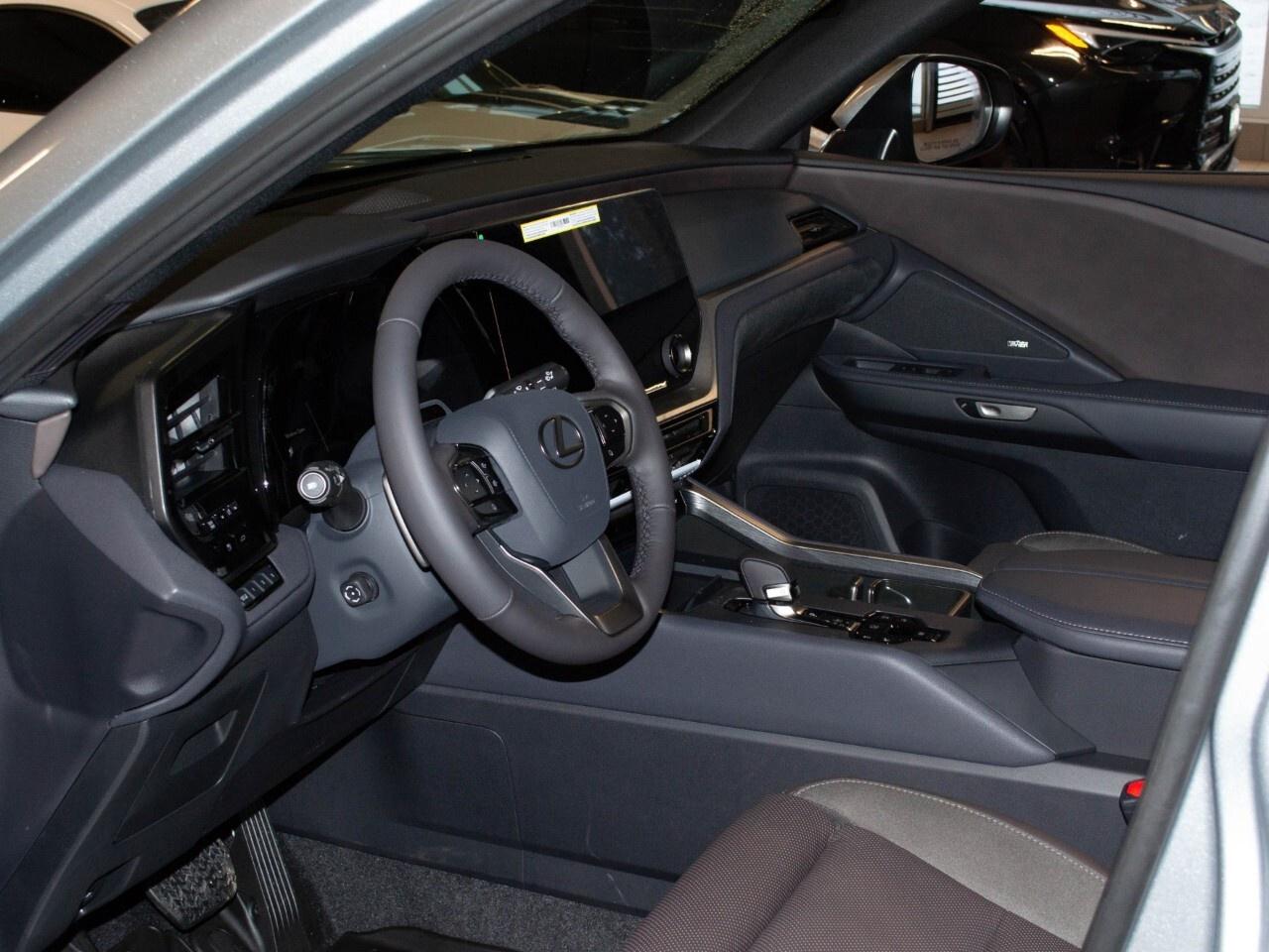 2026 Lexus TX 350 6 Passenger Photo