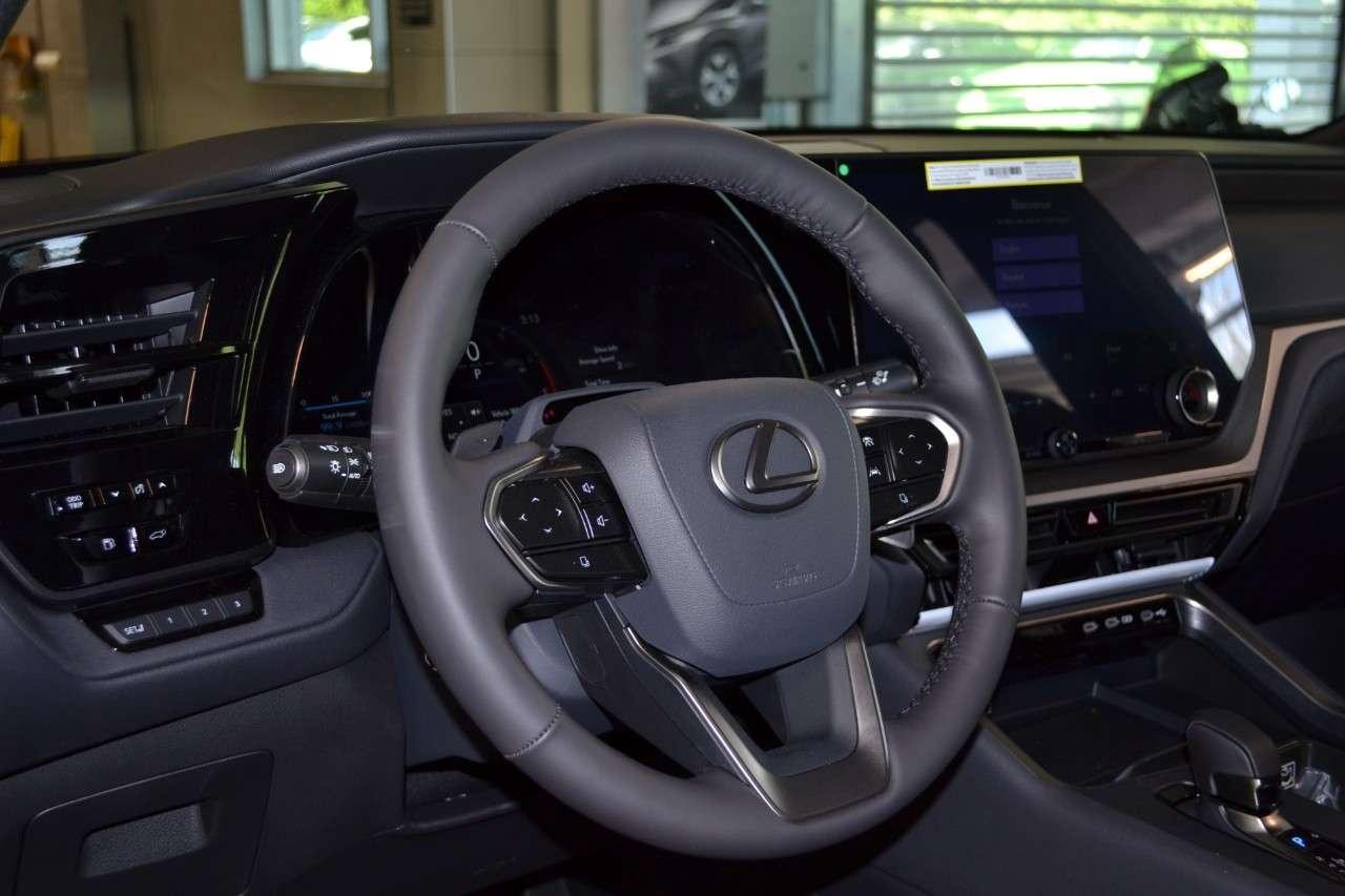2026 Lexus TX 350 6 Passenger Photo3
