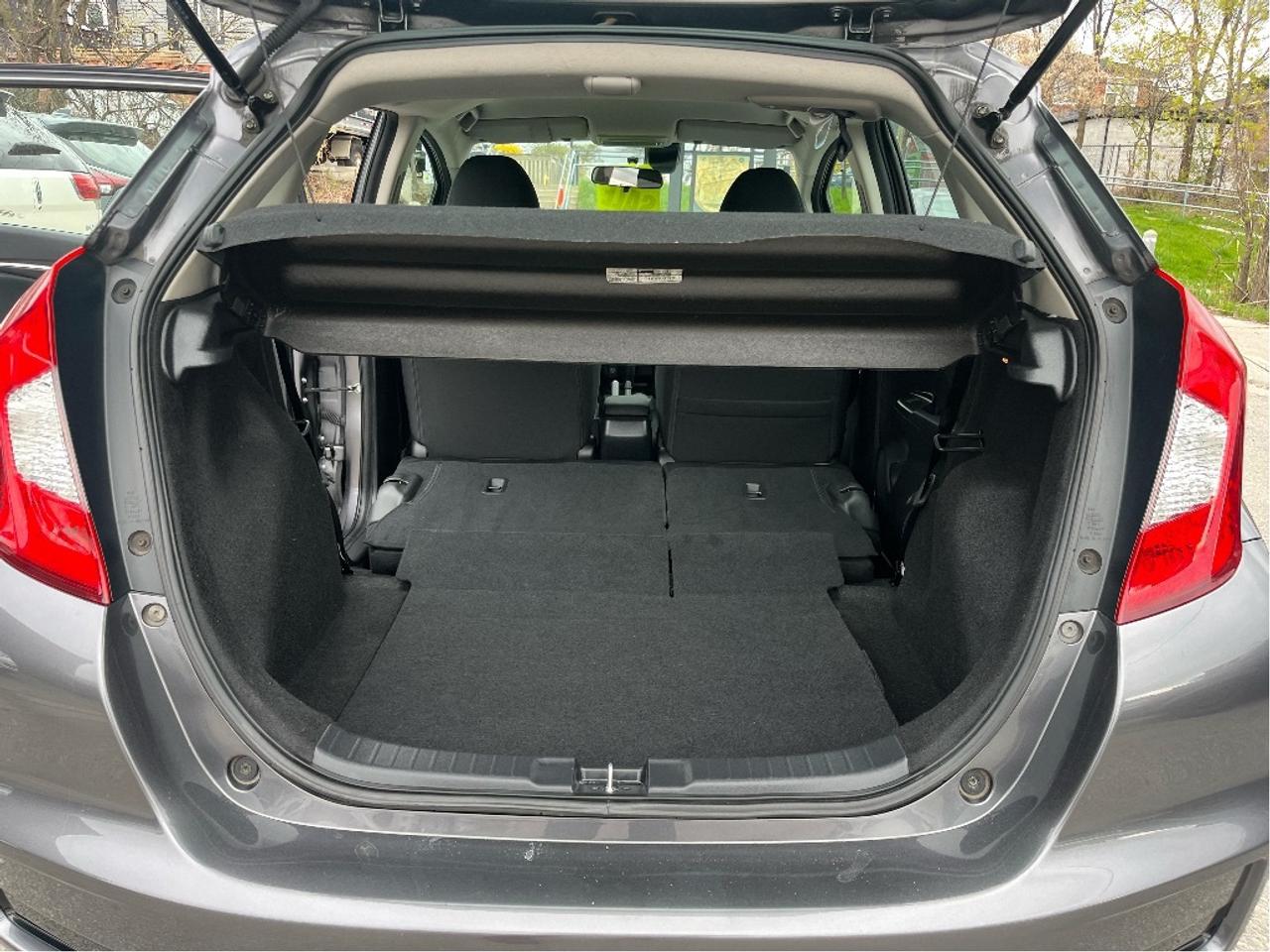 2018 Honda Fit APPLE CARPLAY CERTIFIED Photo