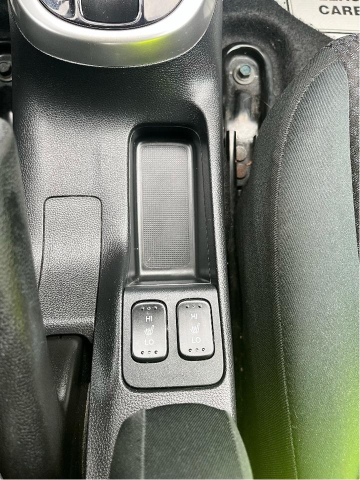 2018 Honda Fit APPLE CARPLAY CERTIFIED Photo