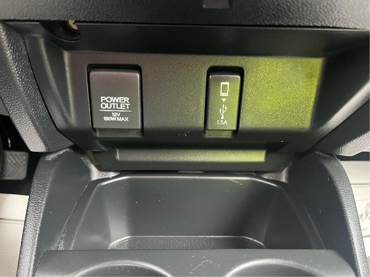 2018 Honda Fit APPLE CARPLAY CERTIFIED Photo