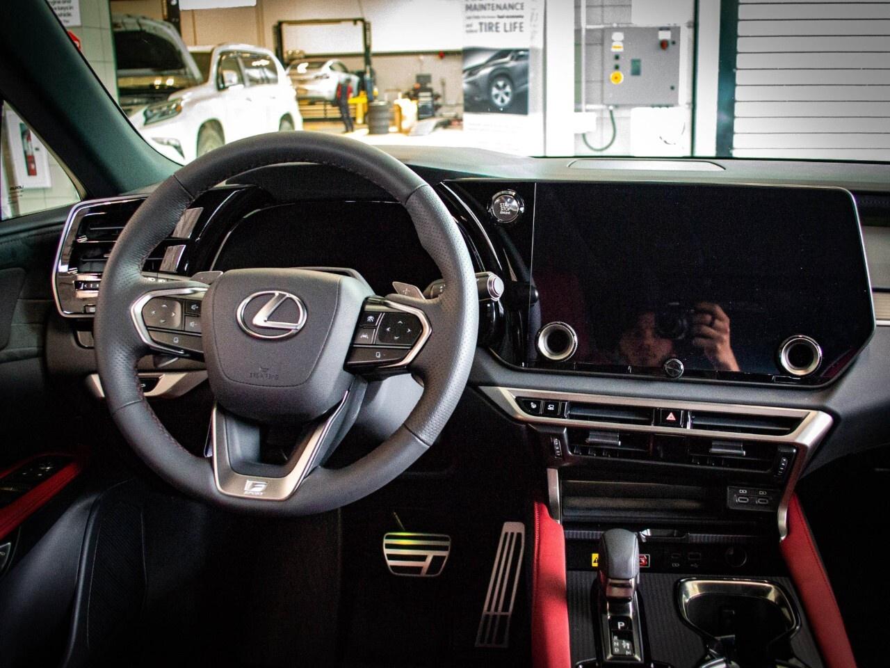 2025 Lexus RX 350 F SPORT Photo