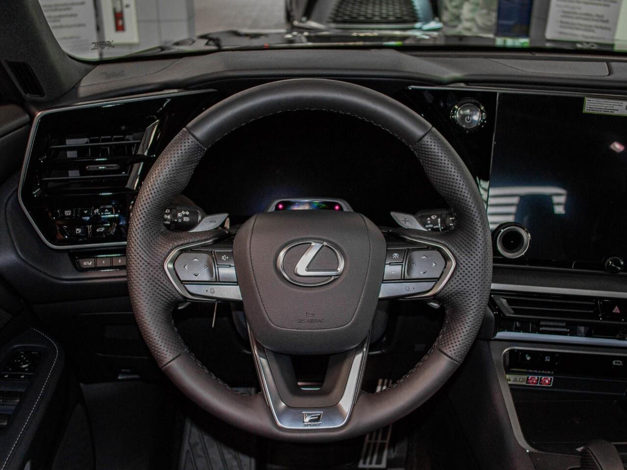 2025 Lexus TX 500h F Sport Photo