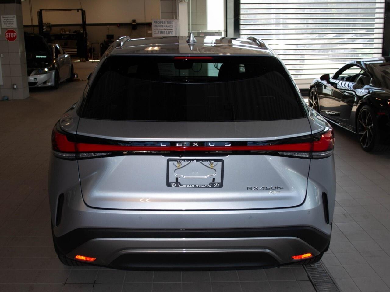 2025 Lexus RX 450h+ EXECUTIVE Photo4