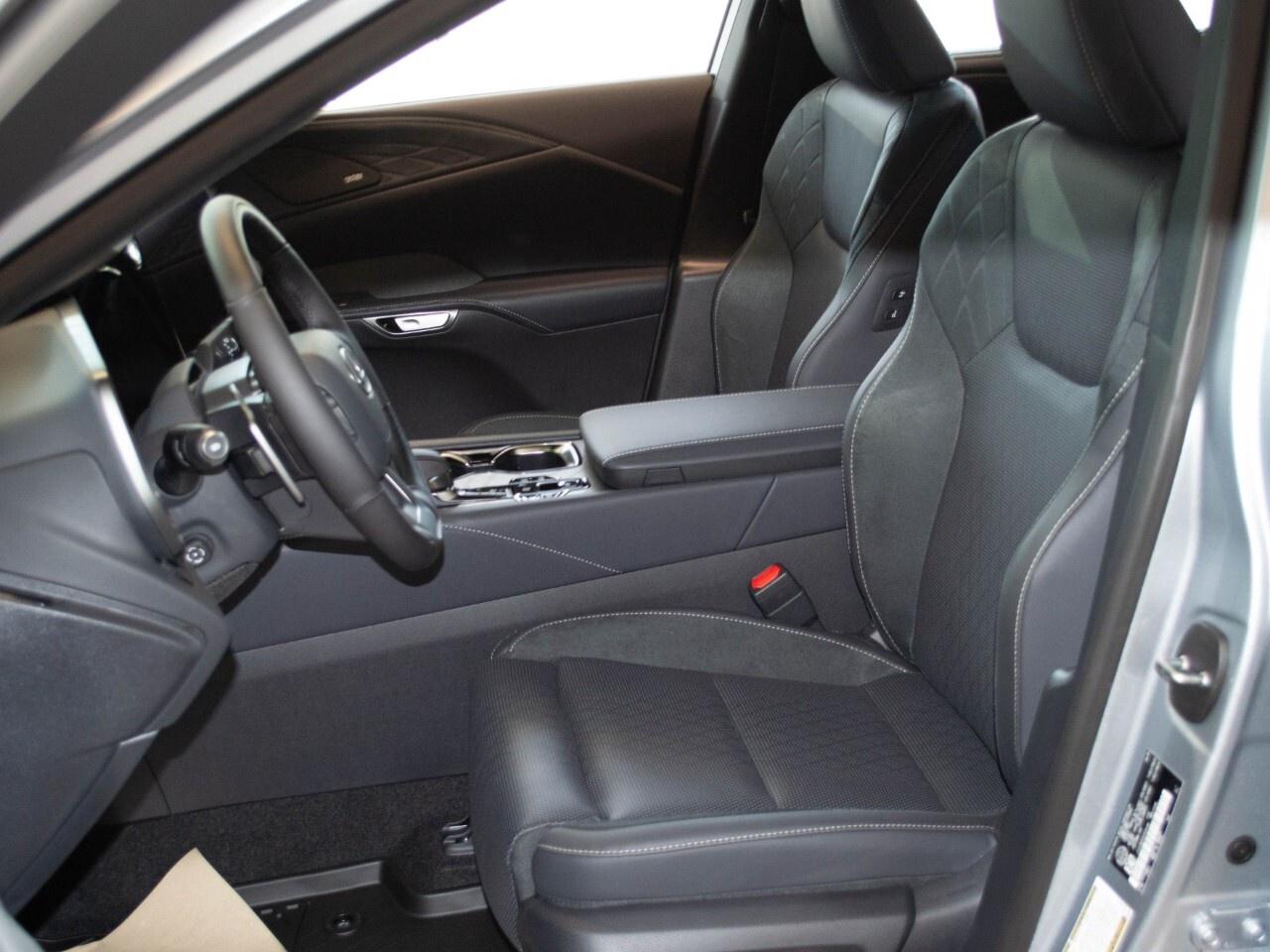 2025 Lexus RX 450h+ EXECUTIVE Photo