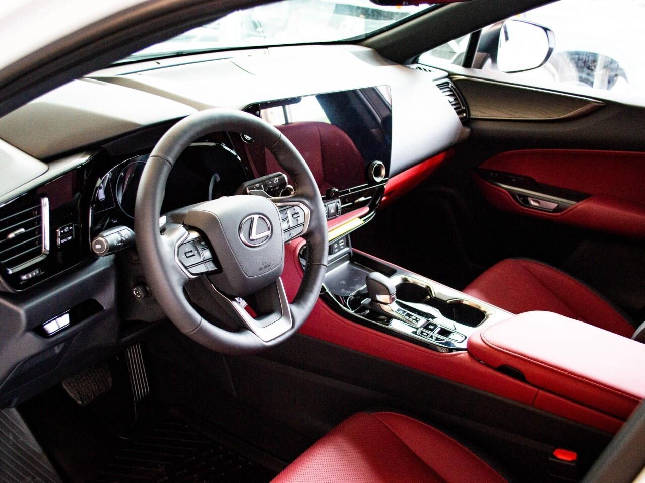 2025 Lexus NX 350 ULTRA LUXURY Photo
