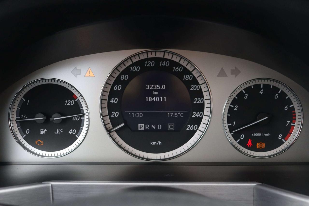 2010 Mercedes-Benz GLK350 4MATIC® Photo