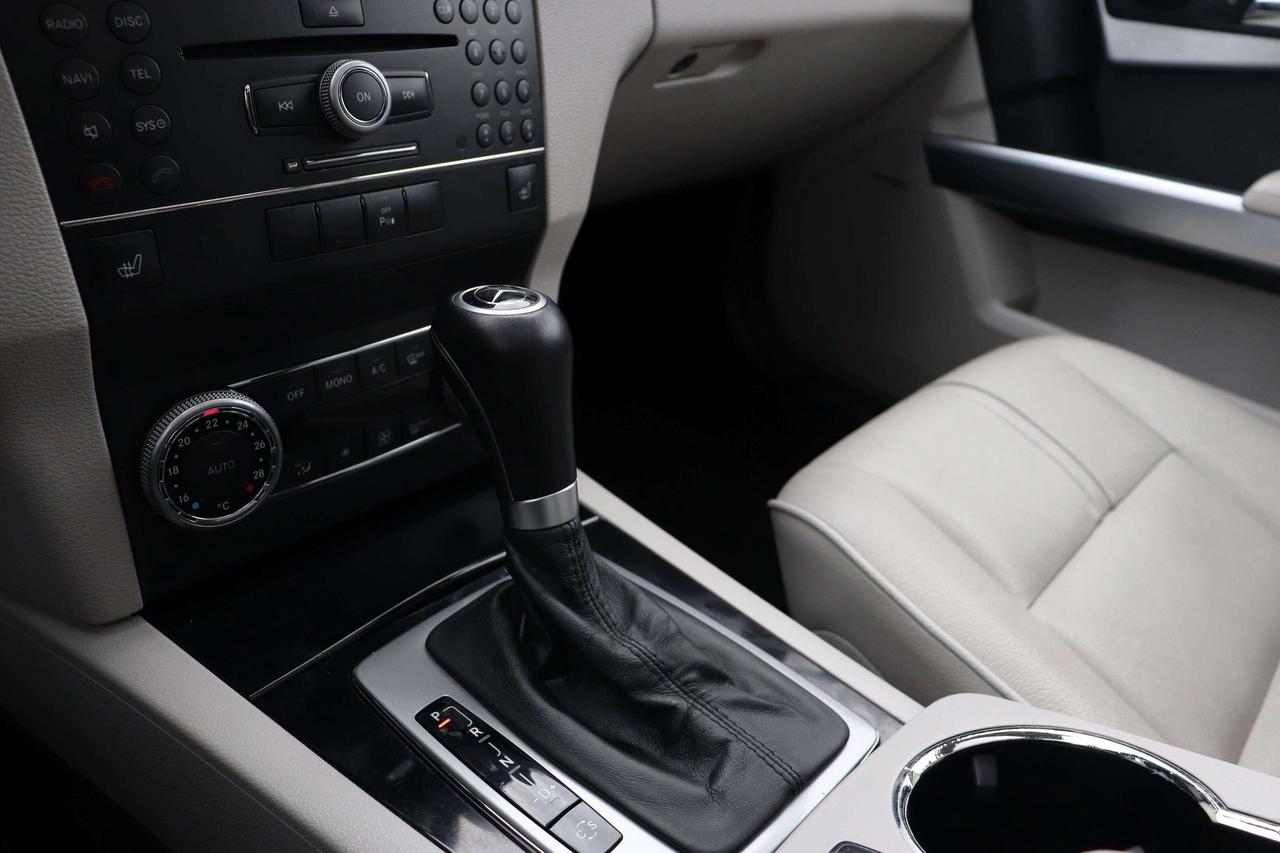 2010 Mercedes-Benz GLK350 4MATIC® Photo