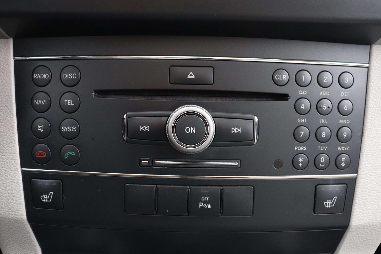 2010 Mercedes-Benz GLK350 4MATIC® Photo