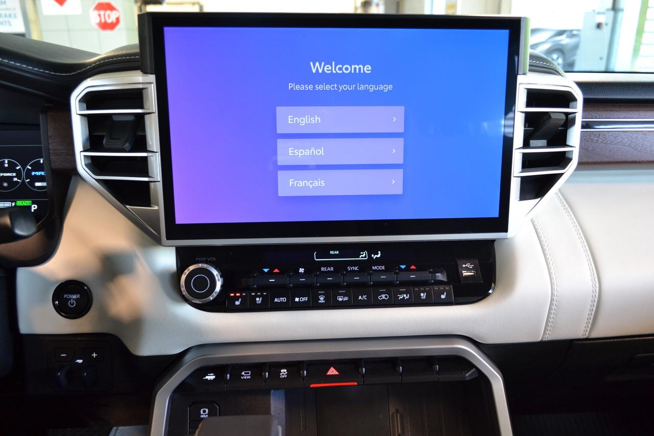2025 Toyota Sequoia Platinum Photo