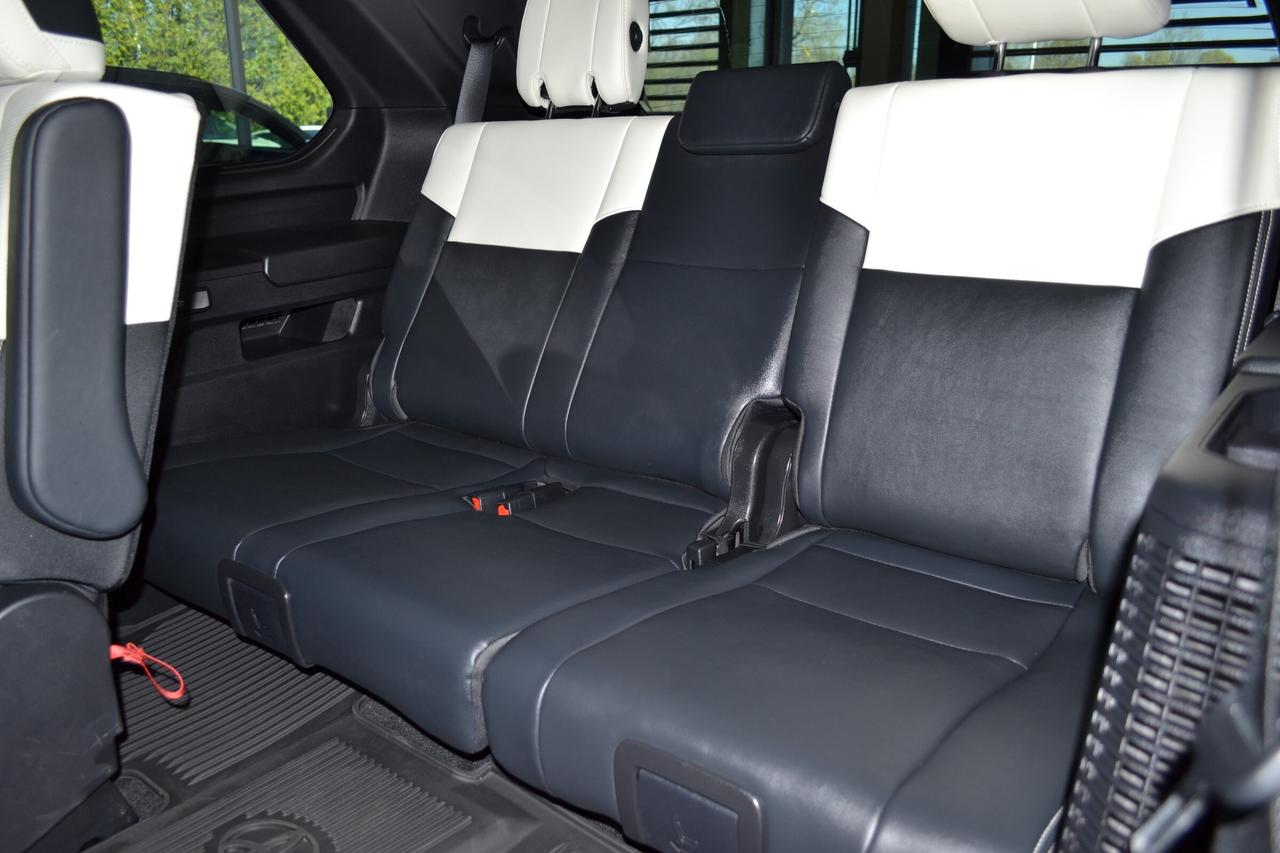 2025 Toyota Sequoia Platinum Photo