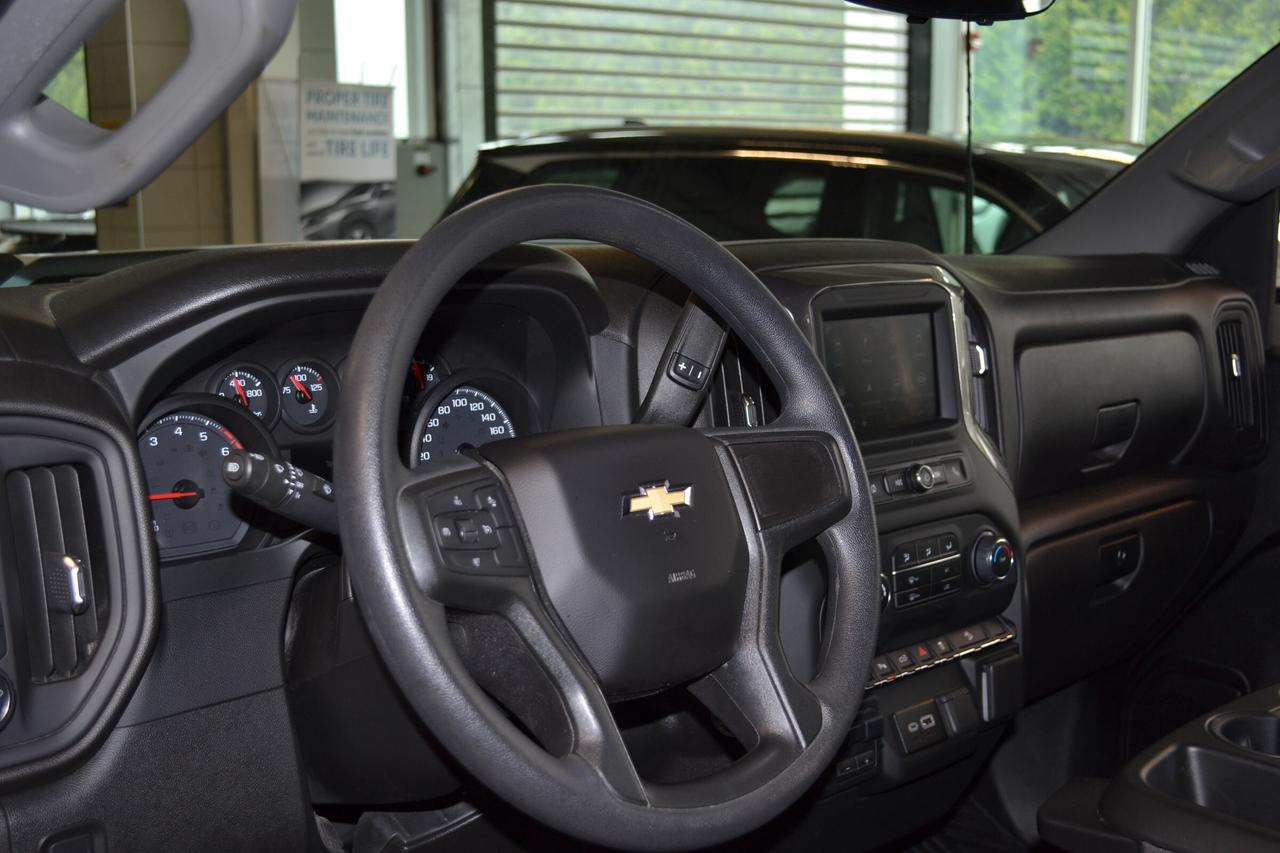 2024 Chevrolet SILVERADO 2500HD Custom Photo