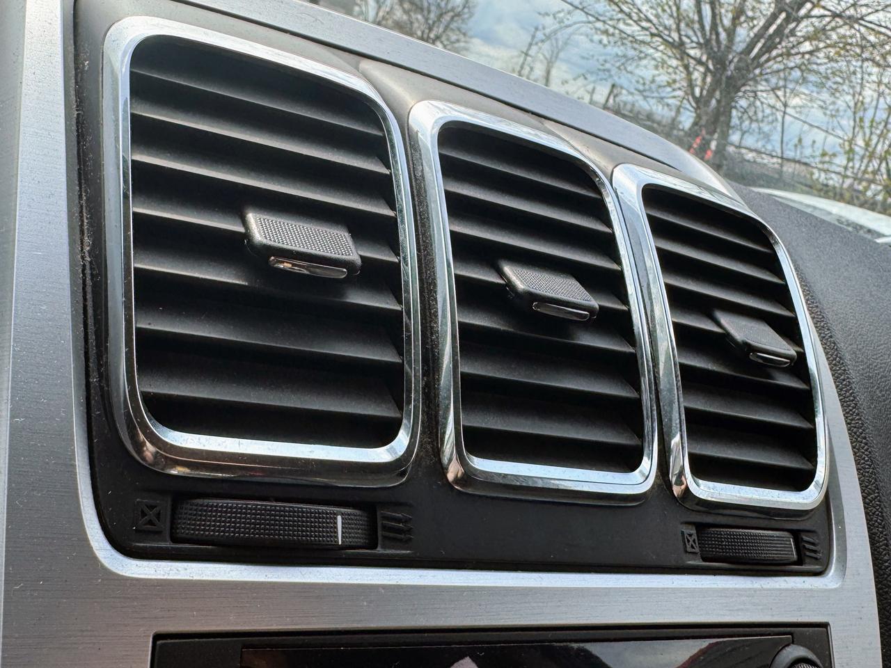2011 GMC Acadia SLE1 Photo
