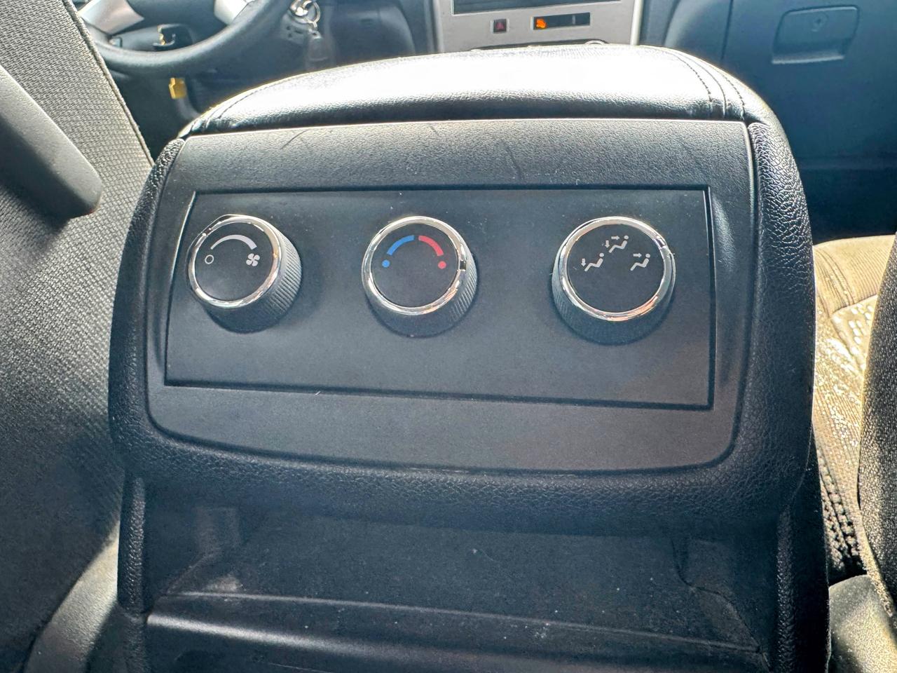 2011 GMC Acadia SLE1 Photo