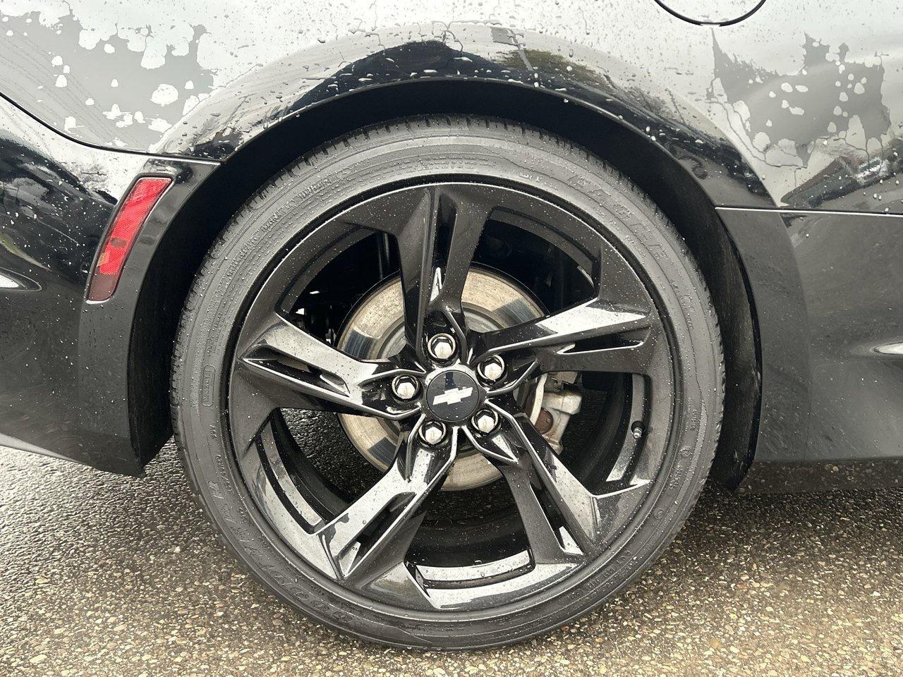 2019 Chevrolet Camaro 3LT Winter Tire Package BOSE Leather Performance E Photo