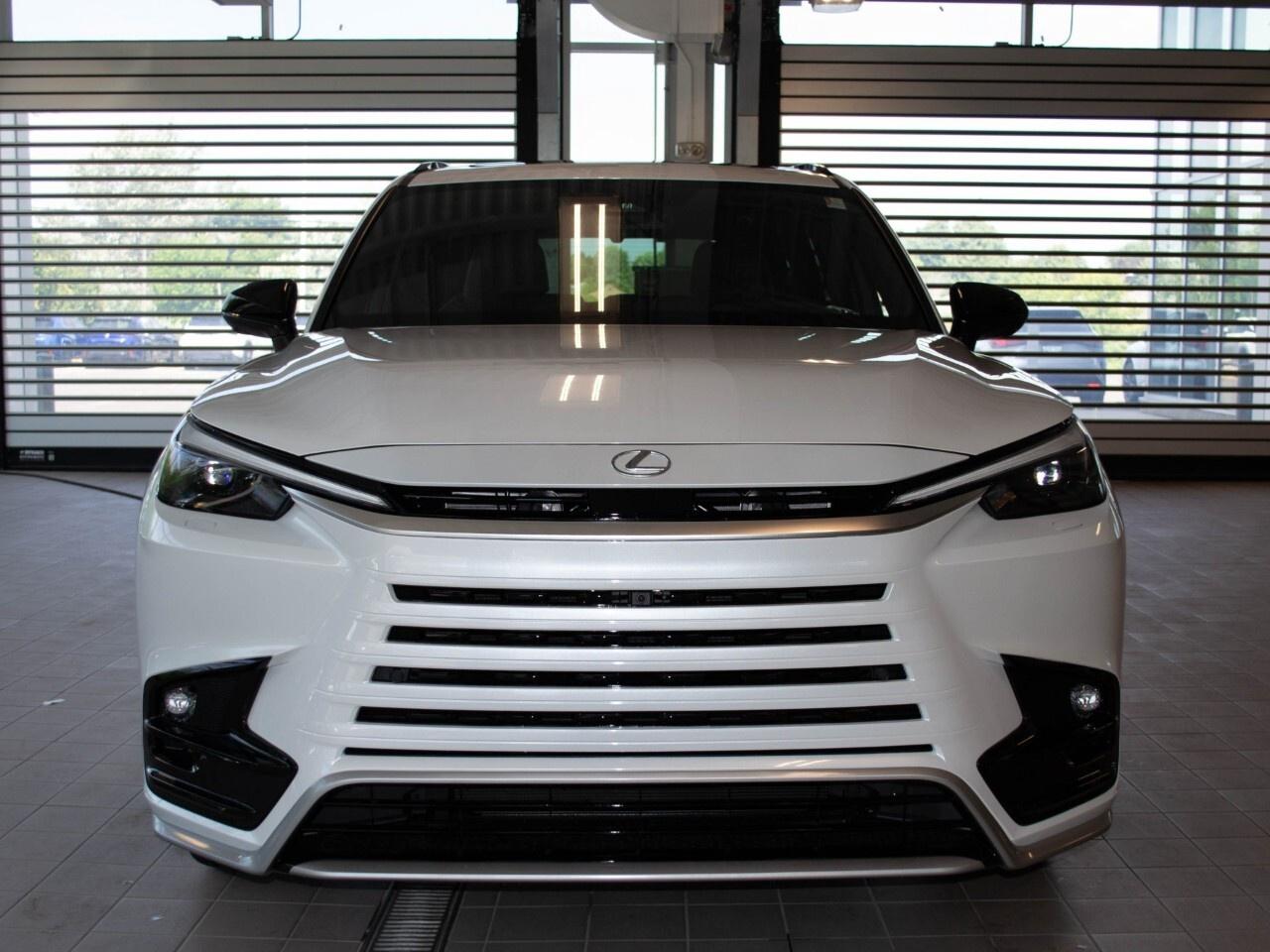 2025 Lexus TX 350 F SPORT Photo