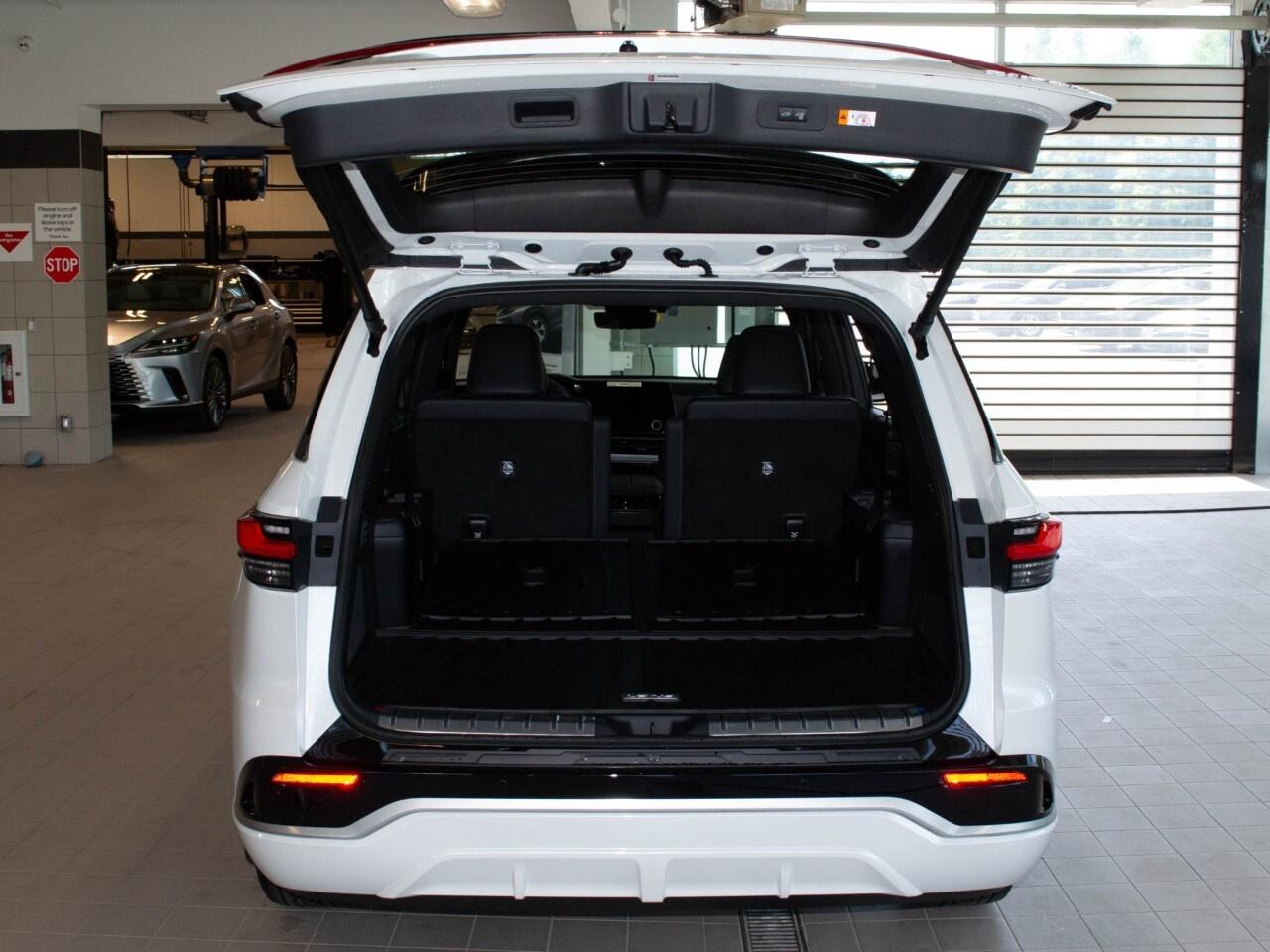 2025 Lexus TX 350 F SPORT Photo