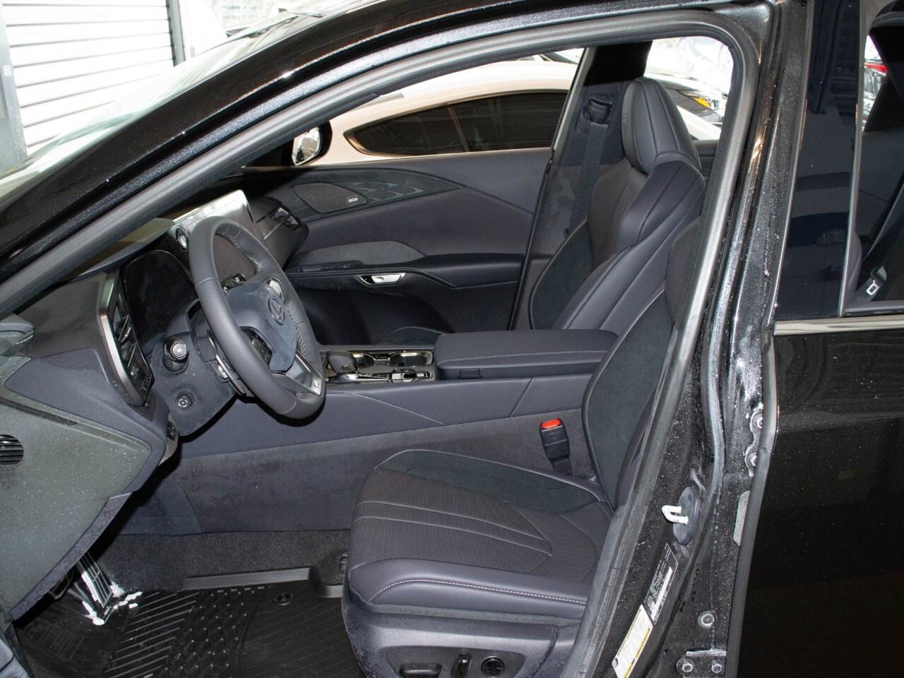 2025 Lexus RX 350 F SPORT Photo