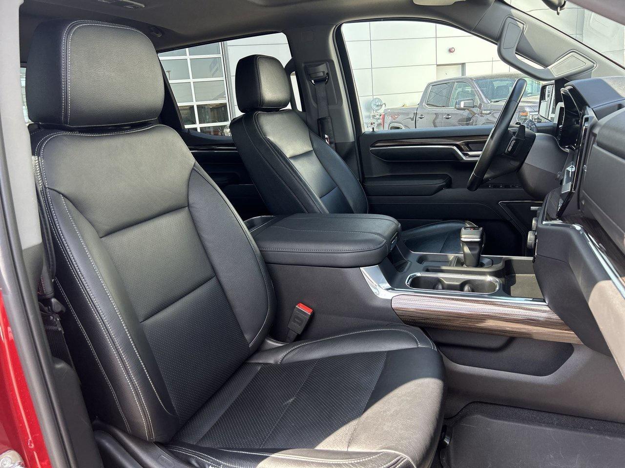 2024 Chevrolet Silverado 1500 LT Trail Boss Duramax BOSE Leather Sunroof Photo