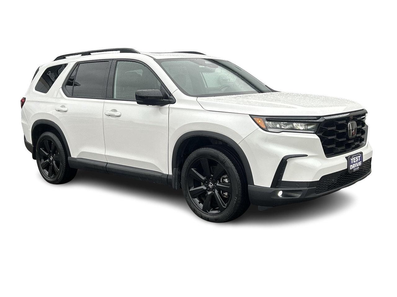 2025 Honda Pilot Black Edition AWD Low Kms 8 Passenger BOSE Audio P Photo