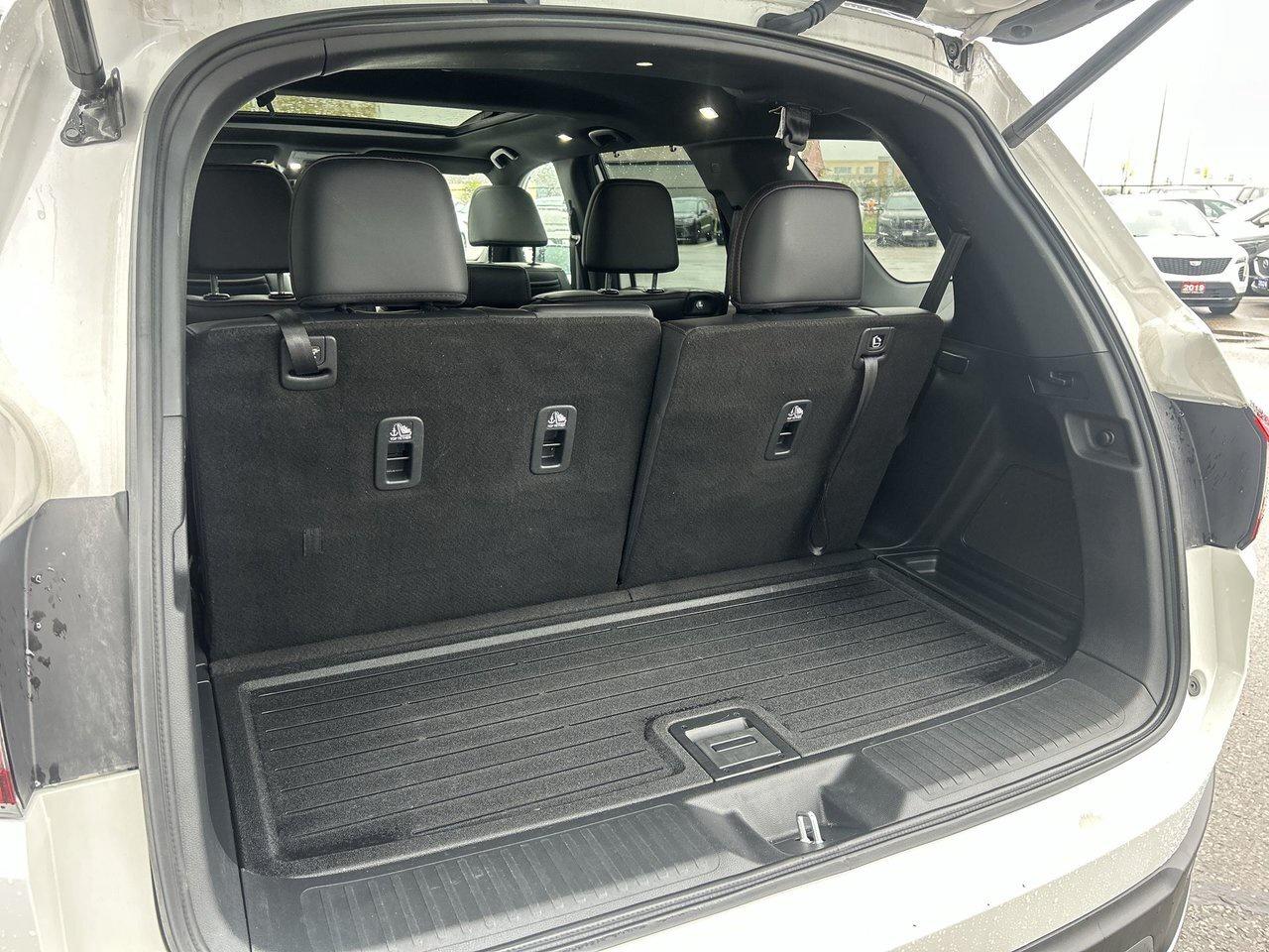 2025 Honda Pilot Black Edition AWD Low Kms 8 Passenger BOSE Audio P Photo