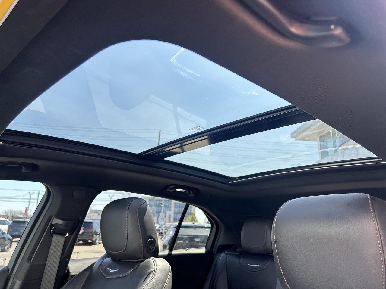 2020 Cadillac XT4 Sport Sunroof BOSE Audio Head-Up Display Lane Keep Photo