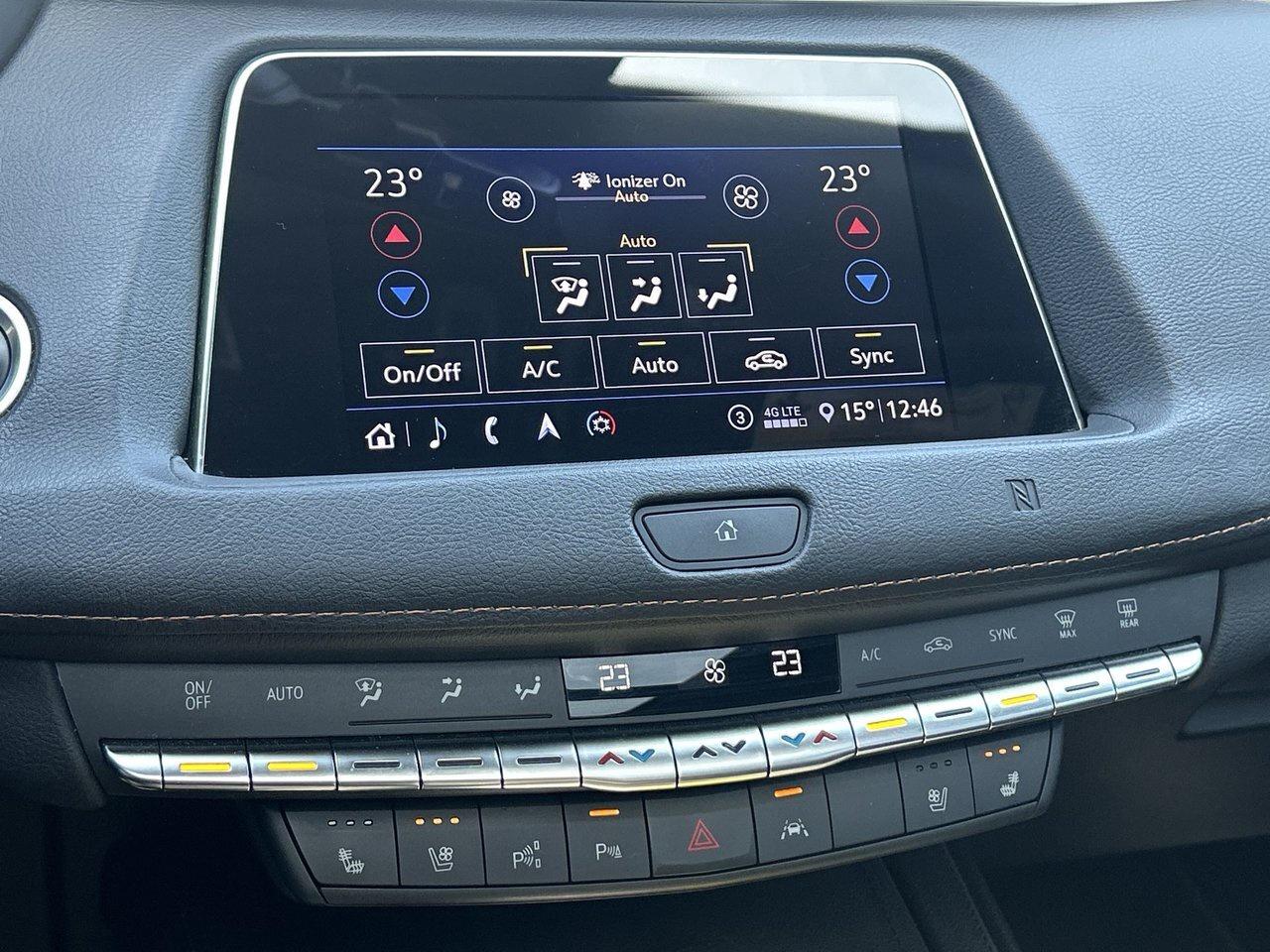 2020 Cadillac XT4 Sport Sunroof BOSE Audio Head-Up Display Lane Keep Photo
