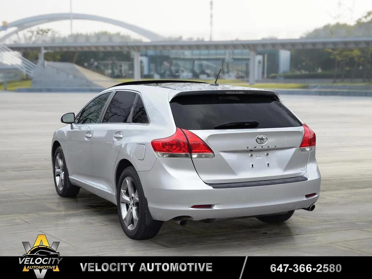 2009 Toyota Venza  Photo2