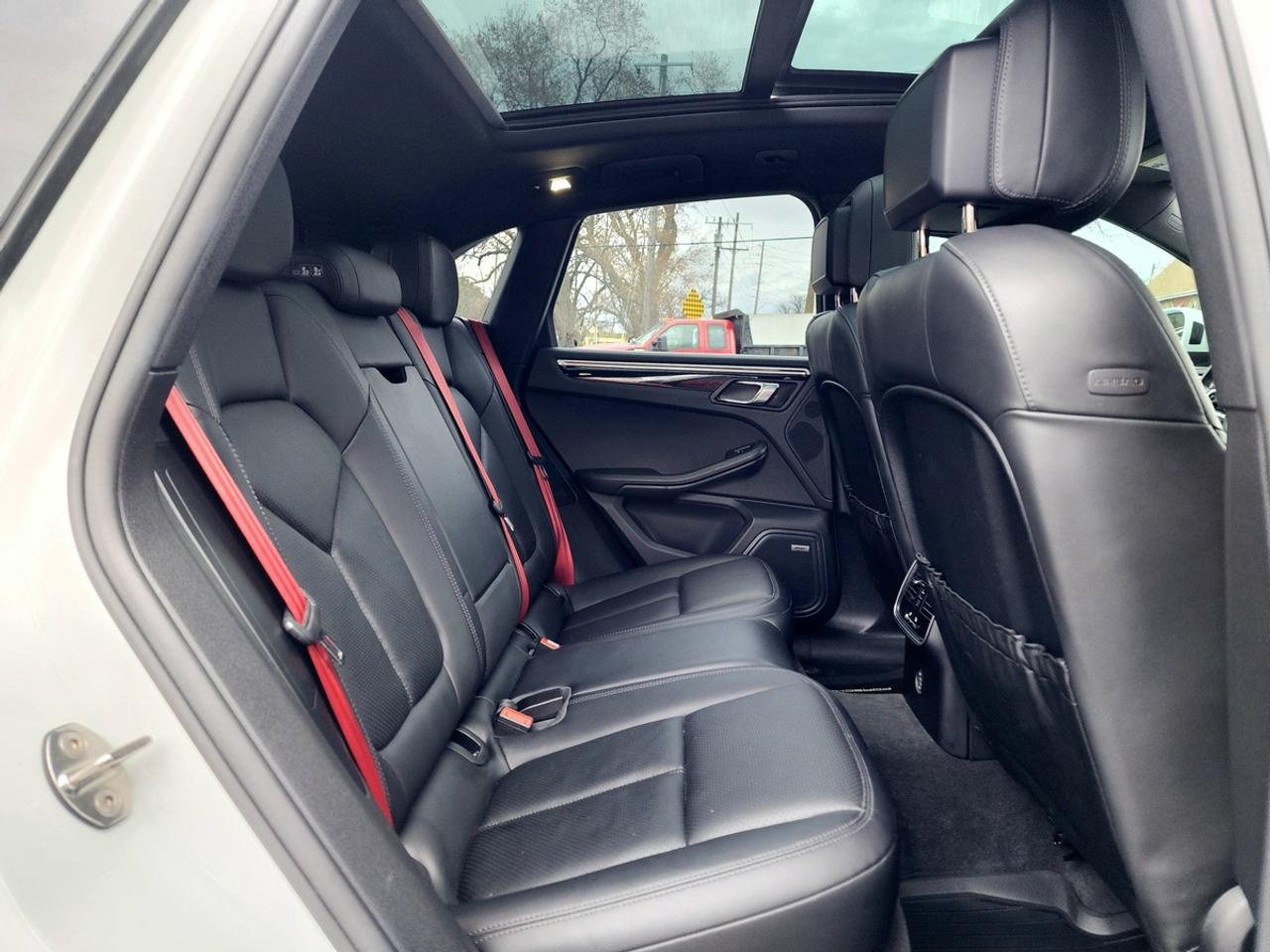 2017 Porsche Macan S w/Premium Pkg Plus | No Accidents! Photo