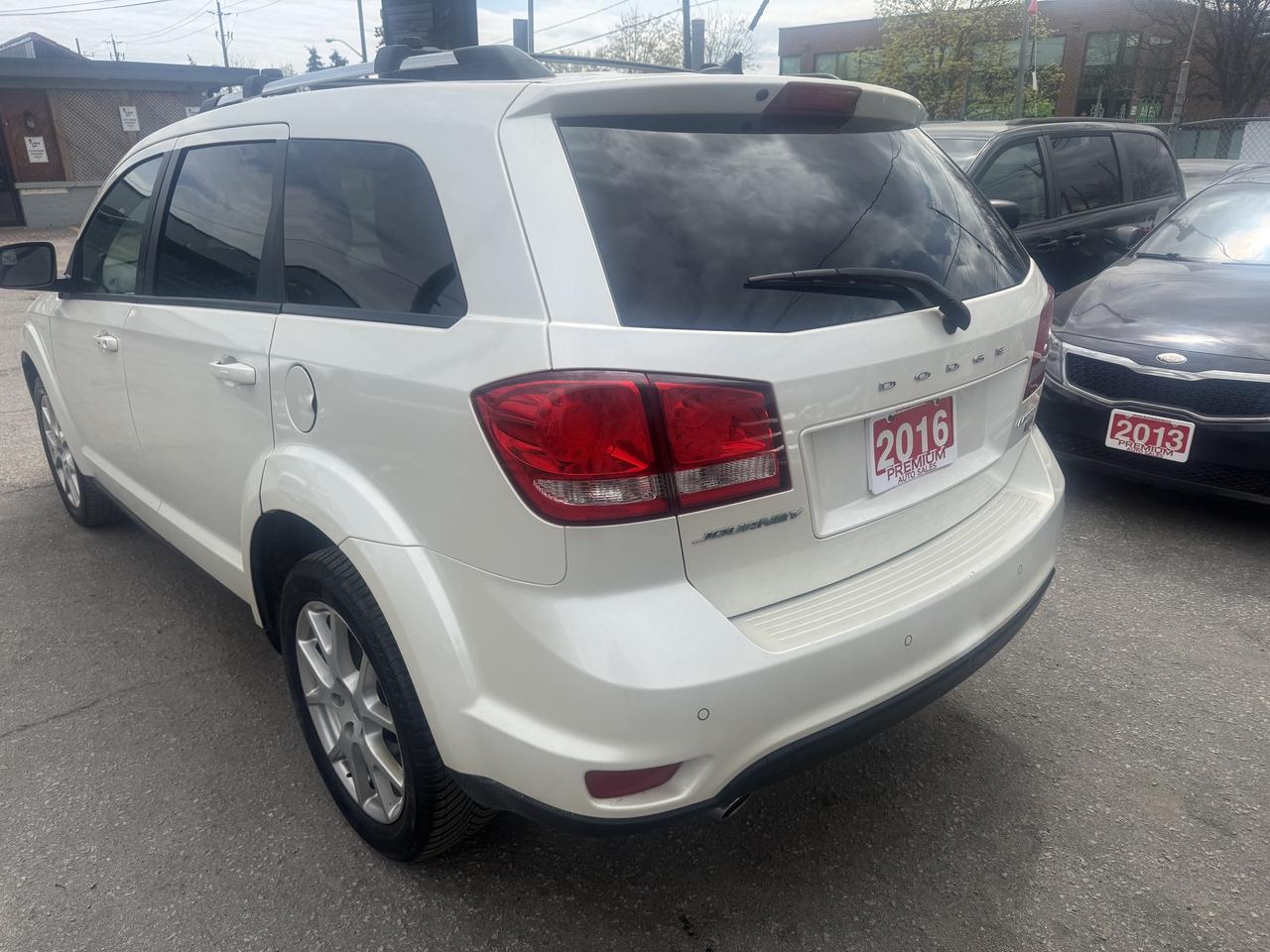 2016 Dodge Journey *** BLOWOUT SALE *** Photo