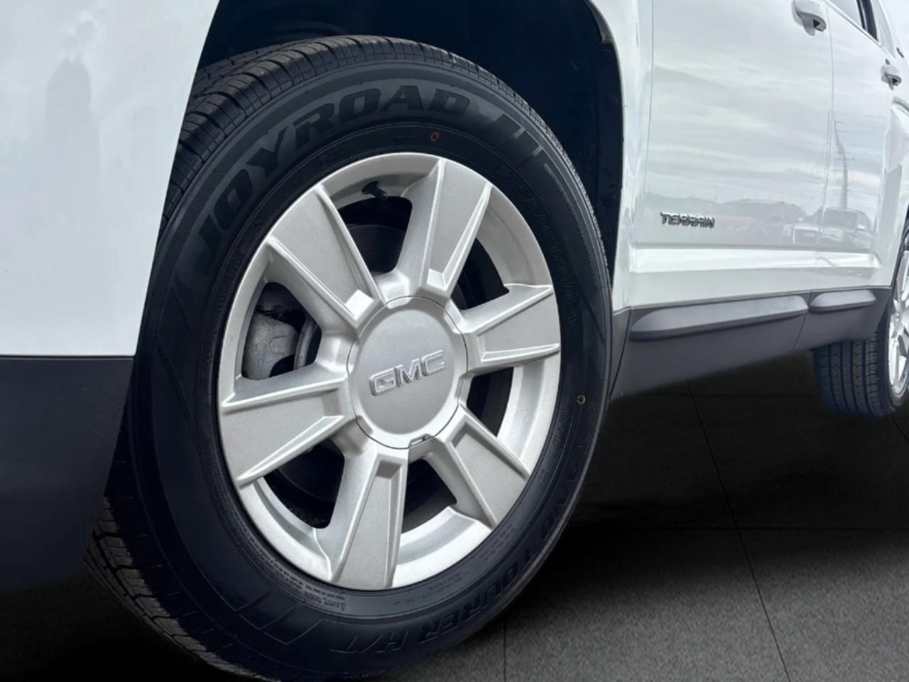 2013 GMC Terrain SLE-2 Front-wheel Drive Sport Utility Photo