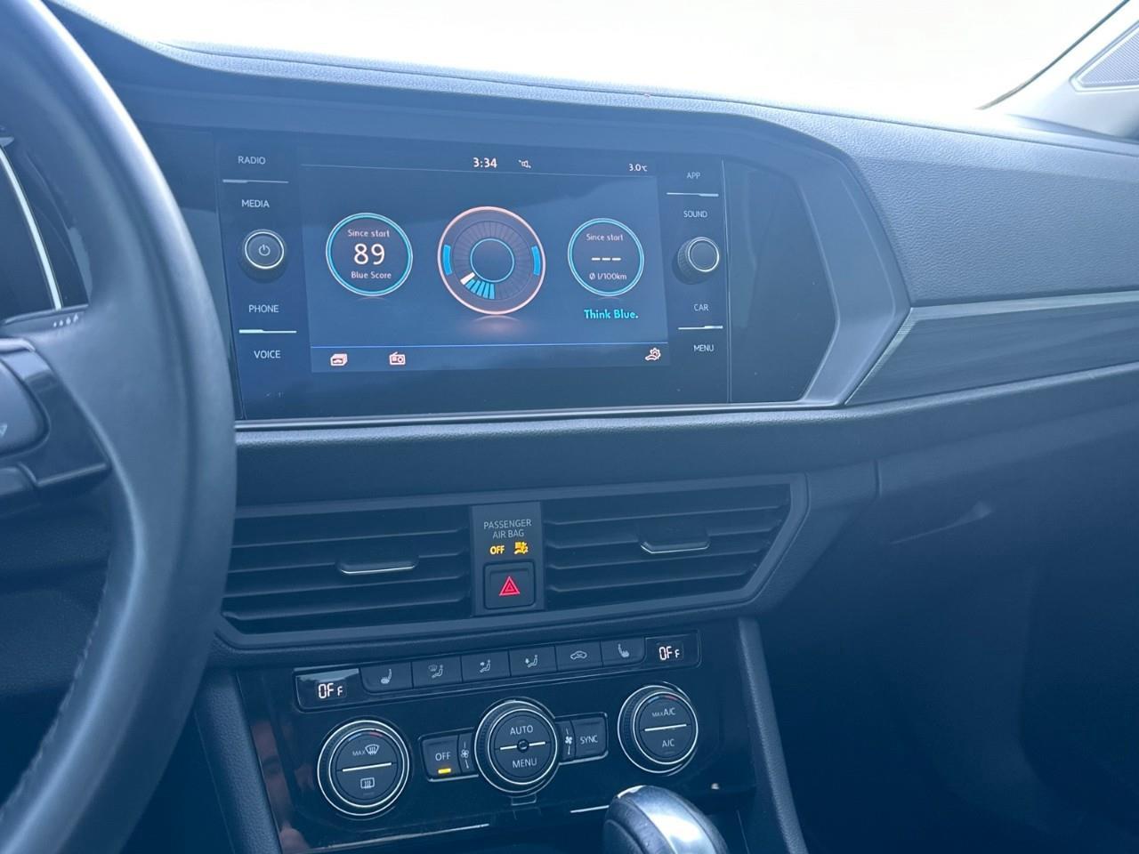2019 Volkswagen Jetta 1.4 TSI Highline (A8) 4dr Sedan Photo