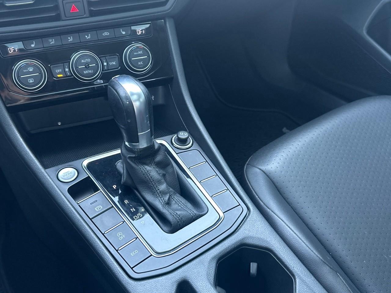 2019 Volkswagen Jetta 1.4 TSI Highline (A8) 4dr Sedan Photo