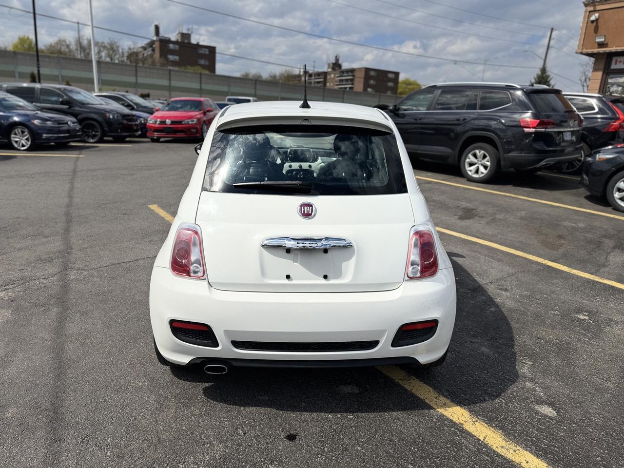 2016 Fiat 500 Sport   LOW KMS! MINT! Photo