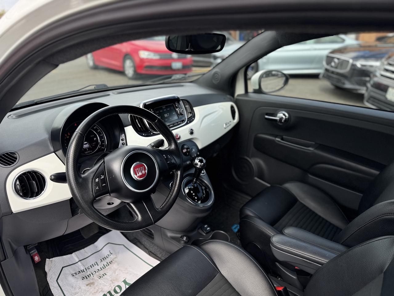 2016 Fiat 500 Sport   LOW KMS! MINT! Photo
