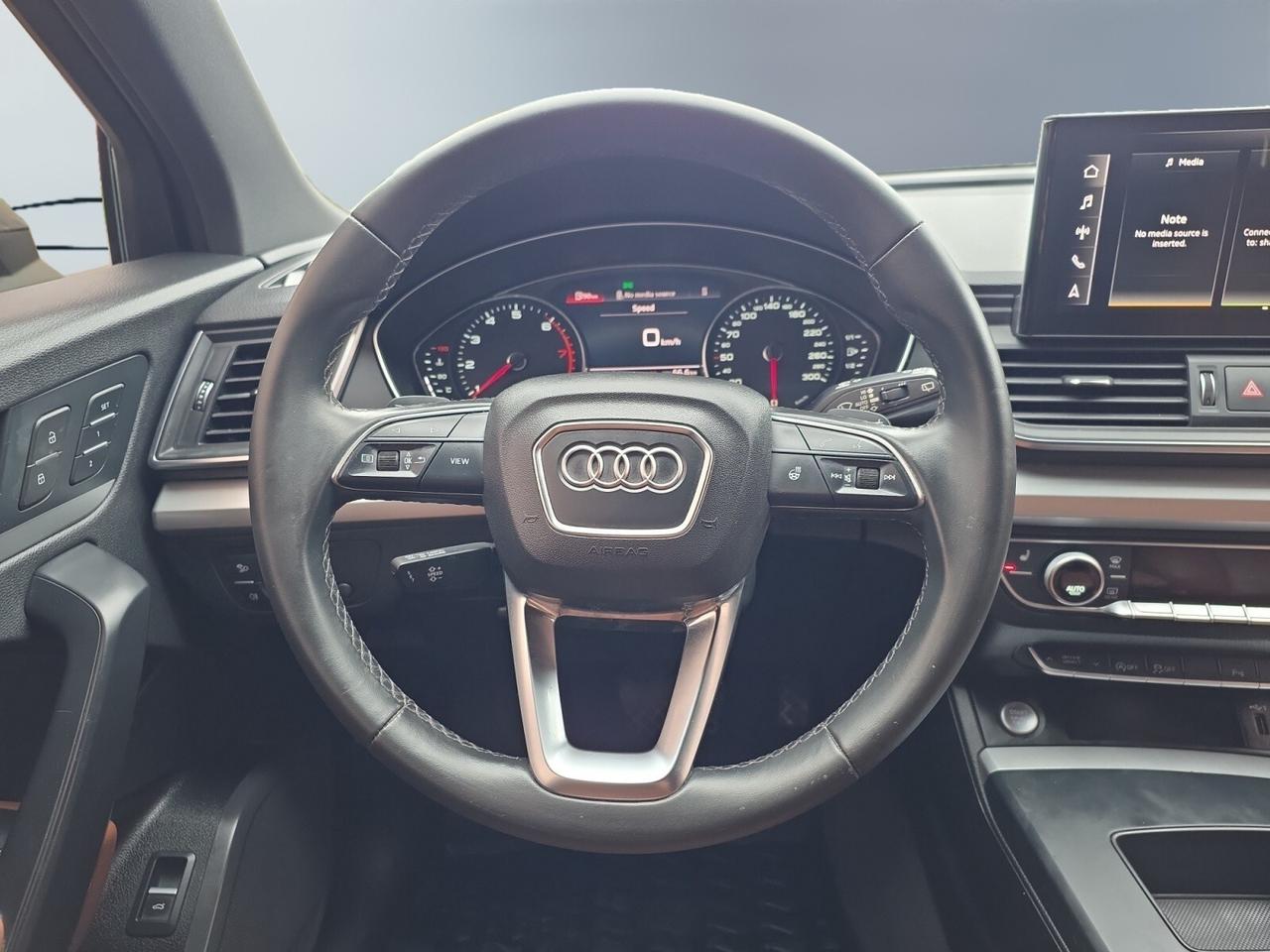 2022 Audi Q5 AWD / NO ACCIDENTS / BROWN INTERIOR / CARPLAY / CA Photo