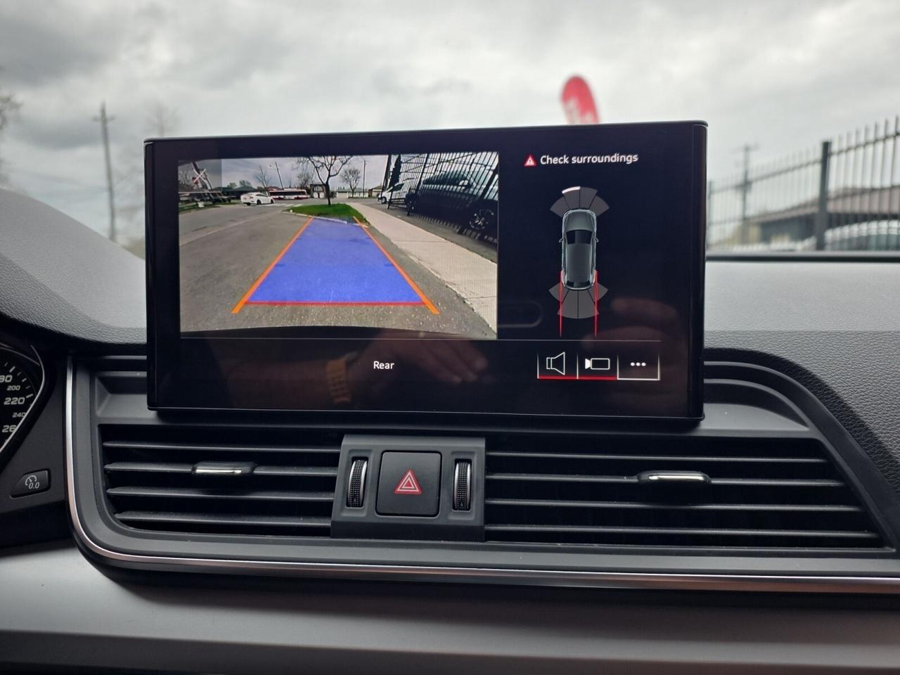 2022 Audi Q5 AWD / NO ACCIDENTS / BROWN INTERIOR / CARPLAY / CA Photo