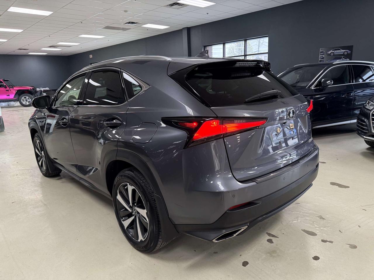 2020 Lexus NX 300 LUXURY PKG ONE OWNER ONLY 49KM!! Photo2