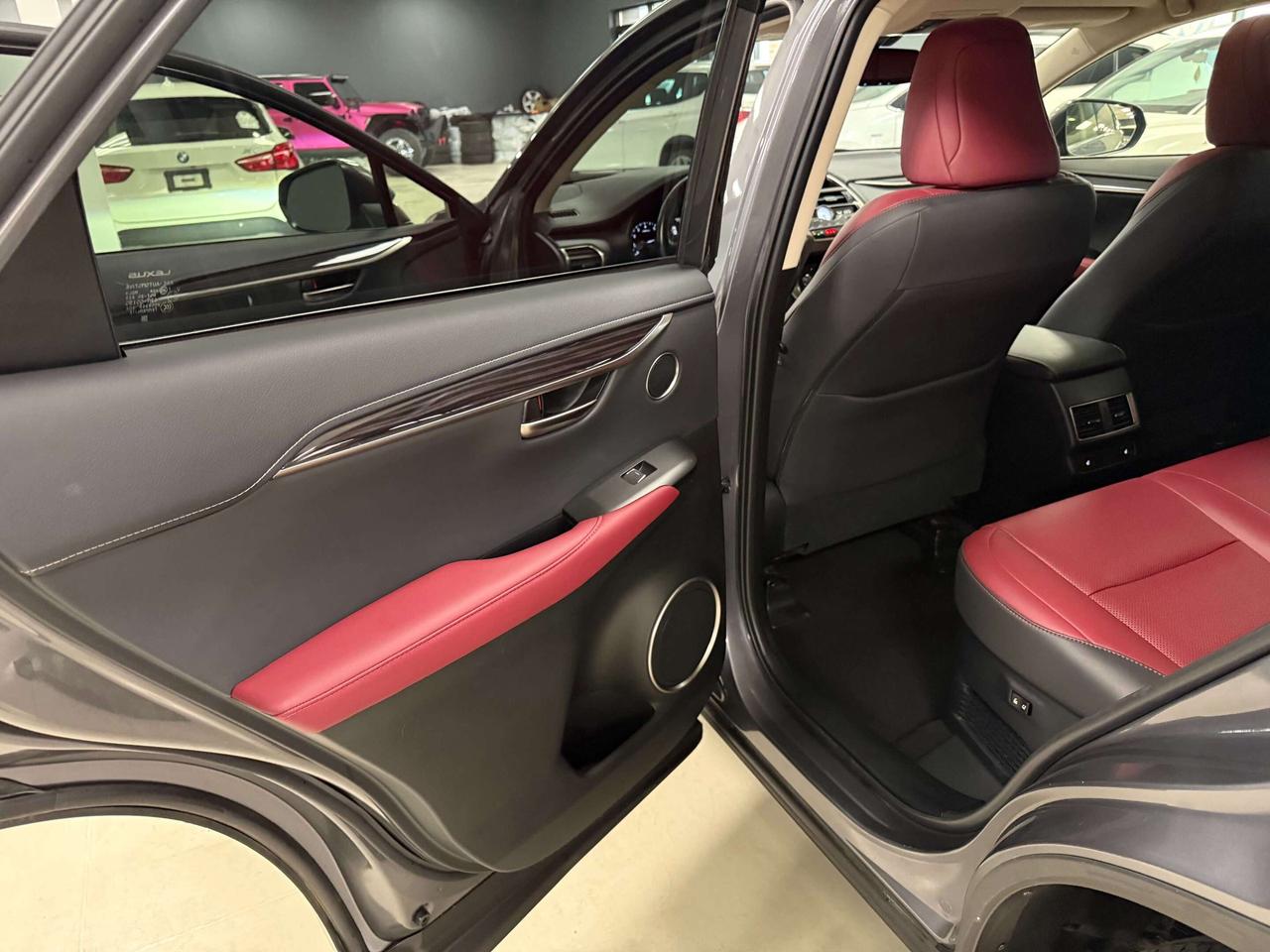 2020 Lexus NX 300 LUXURY PKG ONE OWNER ONLY 49KM!! Photo