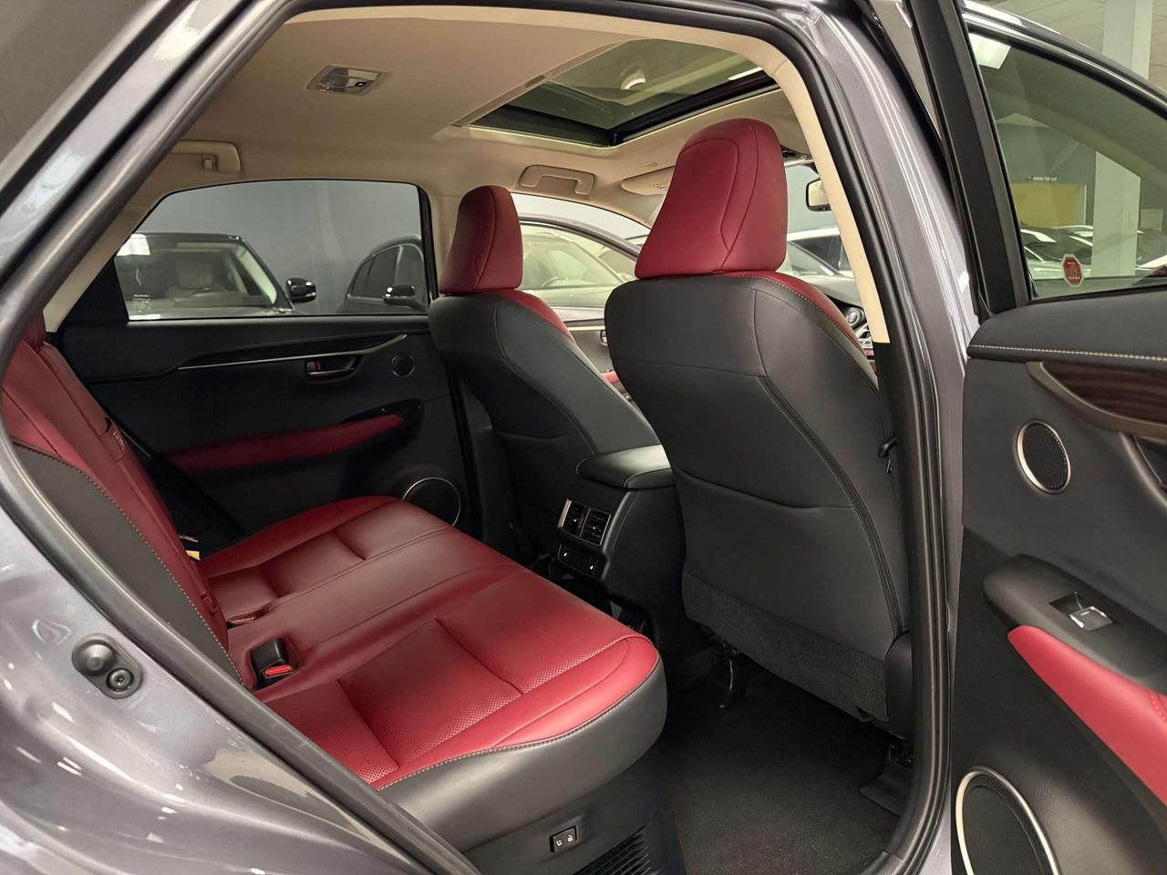 2020 Lexus NX 300 LUXURY PKG ONE OWNER ONLY 49KM!! Photo