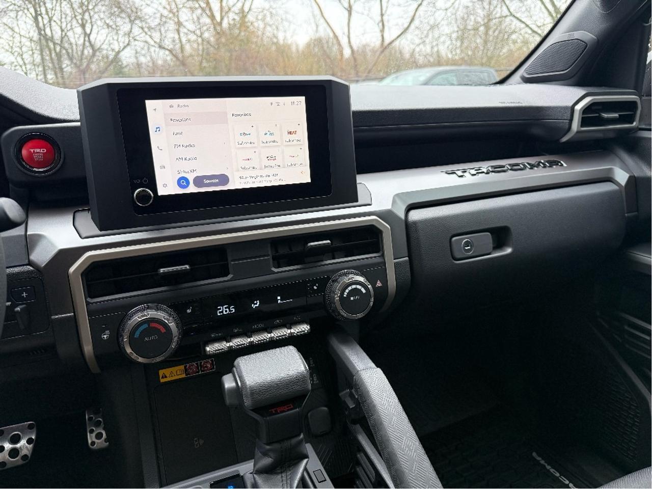 2025 Toyota Tacoma TRD SPORT ROOF WIRELESS CHARGING ONE OWNER Photo