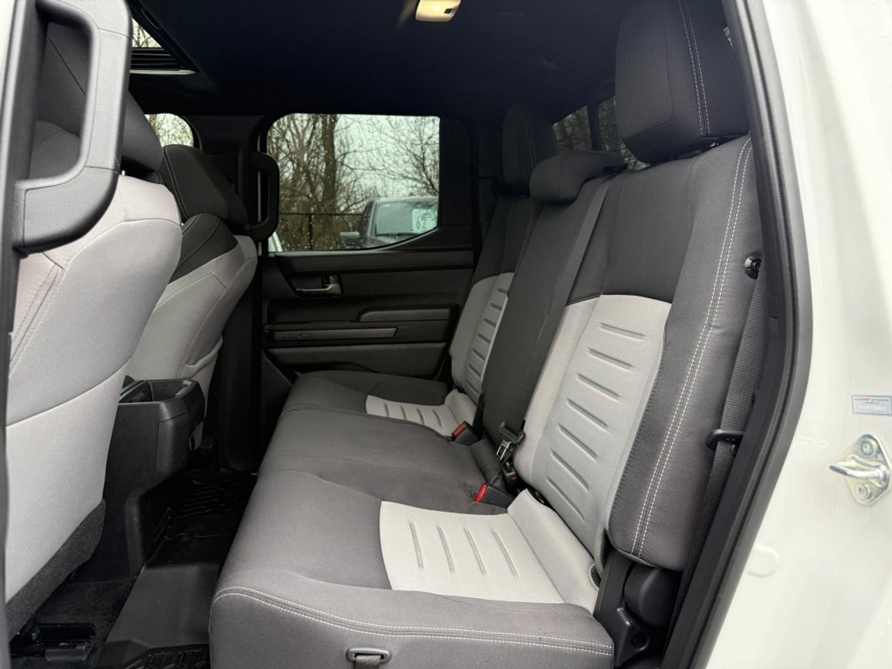 2025 Toyota Tacoma TRD SPORT ROOF WIRELESS CHARGING ONE OWNER Photo