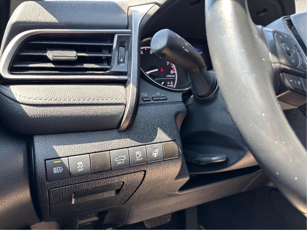 2024 Toyota Camry SE SOFTEX LEATHER HEATED STEERING CLEAN CARF Photo